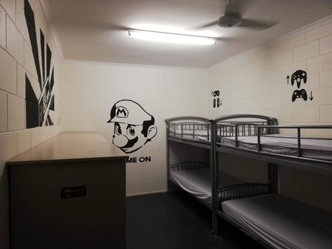 Frogs-Hollow Backpackers - Australian Directory 40