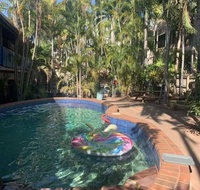 Frogs-Hollow Backpackers - Australian Directory