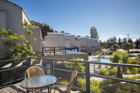 Corrigans Cove - Australian Directory 3