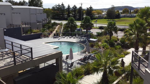 Corrigans Cove - Australian Directory 29