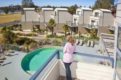 Corrigans Cove - Australian Directory 12