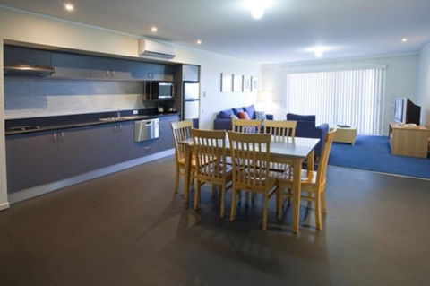 Corrigans Cove - Australian Directory 5