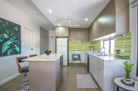 ZEN QUEST - The NOMADS PAD Near Nightcliff Markets & Sunset Foreshore - Australian Directory 26