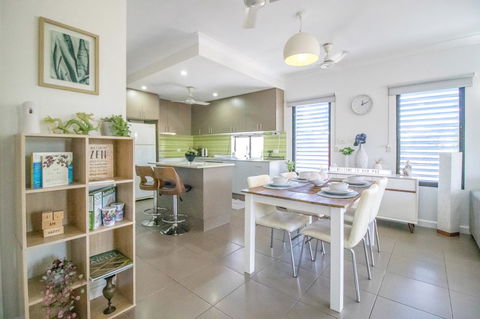 ZEN QUEST - The NOMADS PAD Near Nightcliff Markets & Sunset Foreshore - Australian Directory 12