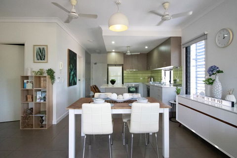 ZEN QUEST - The NOMADS PAD Near Nightcliff Markets & Sunset Foreshore - Australian Directory 28
