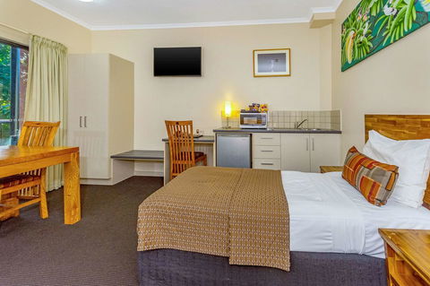 Quality Hotel Darwin Airport - Australian Directory 11