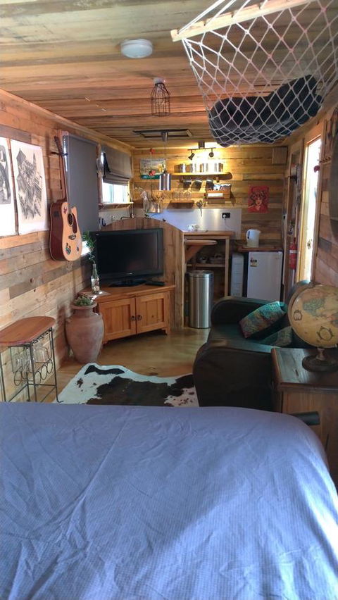 Alice\'s Secret Travellers Inn - Australian Directory 1