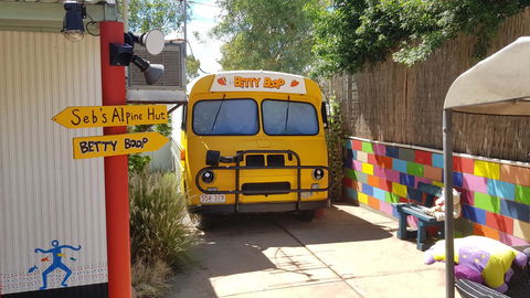 Alice\'s Secret Travellers Inn - Australian Directory 43