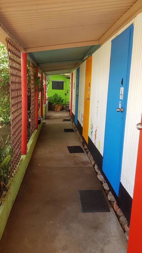 Alice\'s Secret Travellers Inn - Australian Directory 27