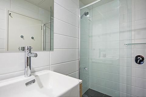 Mantra MacArthur Hotel - Australian Directory 19