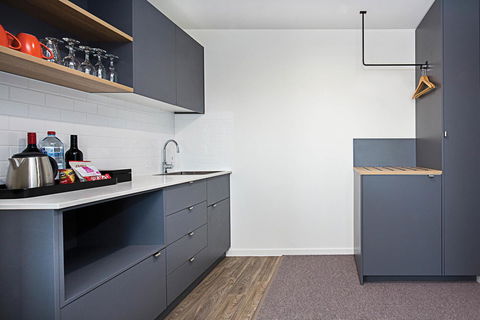 Mantra MacArthur Hotel - Australian Directory 20