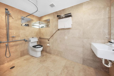Canberra Rex Hotel - Australian Directory 42