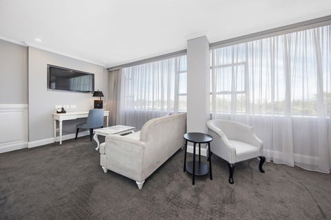 Canberra Rex Hotel - Australian Directory 31