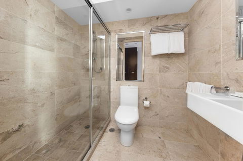 Canberra Rex Hotel - Australian Directory 39