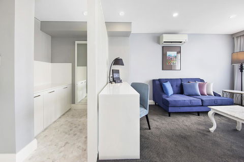 Canberra Rex Hotel - Australian Directory 40