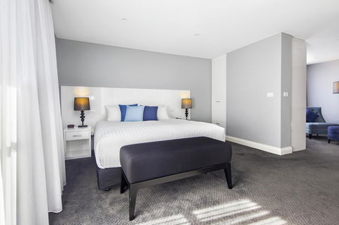 Canberra Rex Hotel - Australian Directory 35