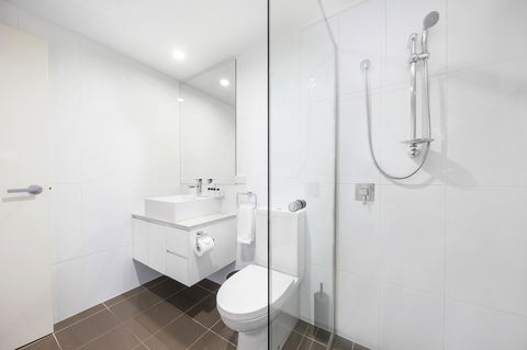 Canberra Rex Hotel - Australian Directory 18