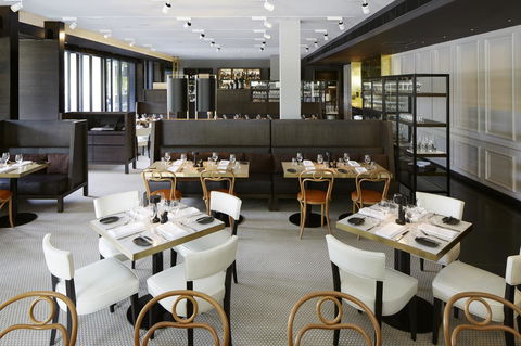 Burbury Hotel - Australian Directory 17