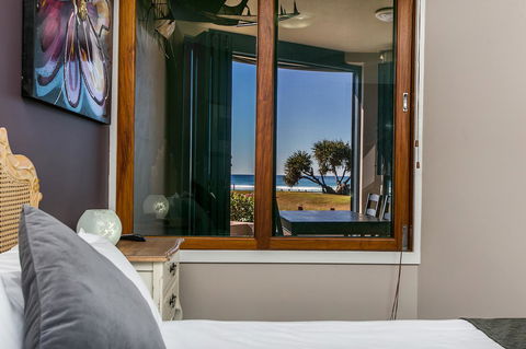 Lennox Holiday Apartments - Australian Directory 35