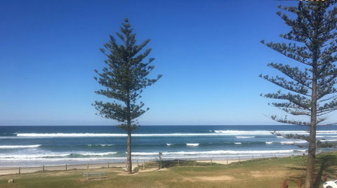 Lennox Holiday Apartments - Australian Directory 25