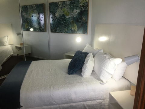 Lennox Holiday Apartments - Australian Directory 22