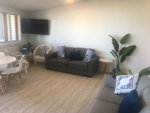 Lennox Holiday Apartments - Australian Directory 24