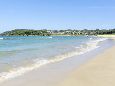 Bombora @ Fingal Bay - Australian Directory 3