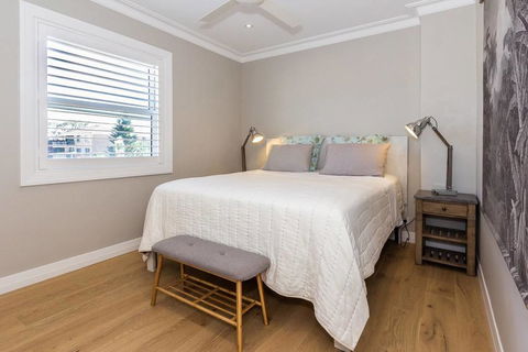 BONDI BREEZE-hosted By:L'Abode Accommodation - Australian Directory 2