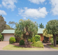 Bottlebrush - Australian Directory