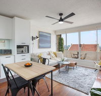 Boutique Apartment with Fantastic Harbour Views - Australian Directory