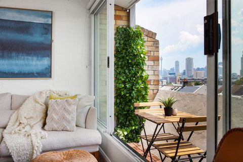 Boutique Apartment With Fantastic Harbour Views - Australian Directory 2