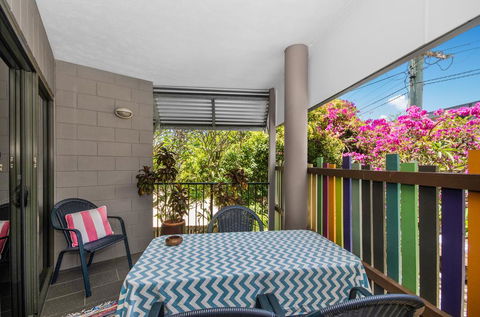 BOUTIQUE APARTMENTS BEACH LOCATION - Australian Directory 3