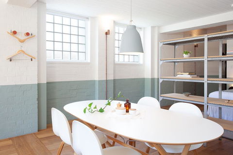 Boutique, Sunlit Studio With Designer Furnishings - Australian Directory 1