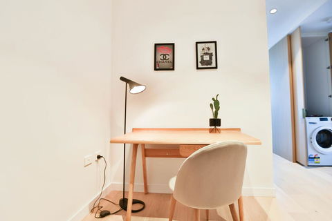 Box Hill Central Sky One Apartment - Australian Directory 2