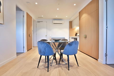 Box Hill Central Sky One Apartment - Australian Directory 3