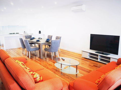 Boxhill 3Bed 3 Bath Free 2 Parking - Australian Directory 0