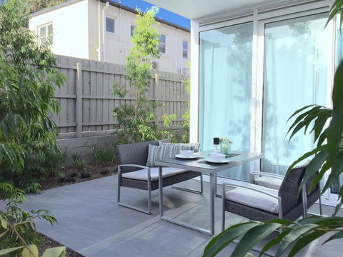 BPM Brighton APT With Garden LG1 - Australian Directory 1