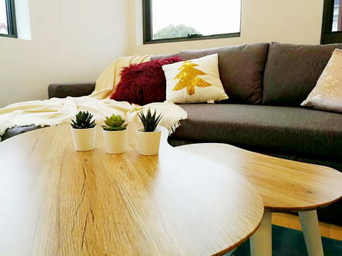 Brand New Apartment Next To Shopping Center - Australian Directory 2