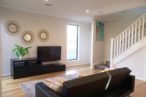 Brand New House Near Box Hill - Australian Directory 2