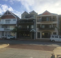 Breakwater Short Stay - Australian Directory