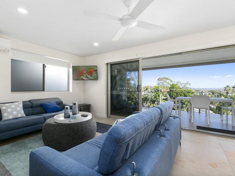 Breathtaking Views Across Noosa - Unit 1 Taralla 18 Edgar Bennett Avenue - Australian Directory 0