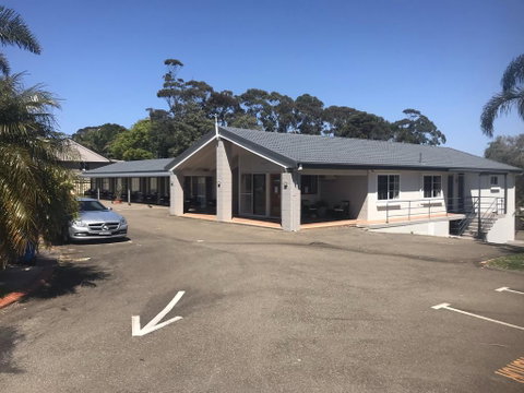 Breeze Inn - Australian Directory 0