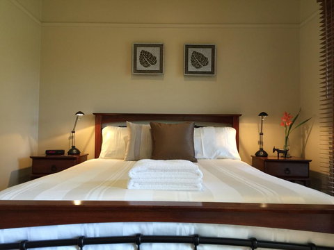 Brigadoon Cottages - Australian Directory 3