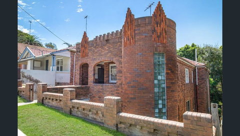 Bronte Beach Apartment - Australian Directory 1