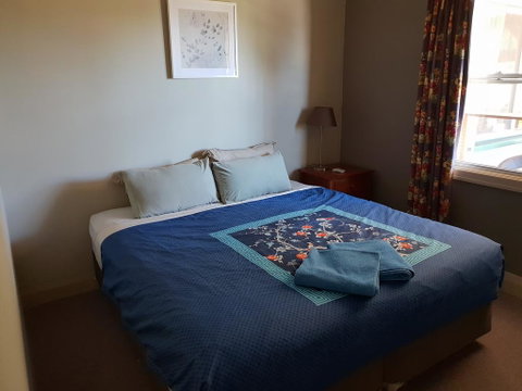 Bunbury's Most Convenient Location - Unit 2 - Australian Directory 3