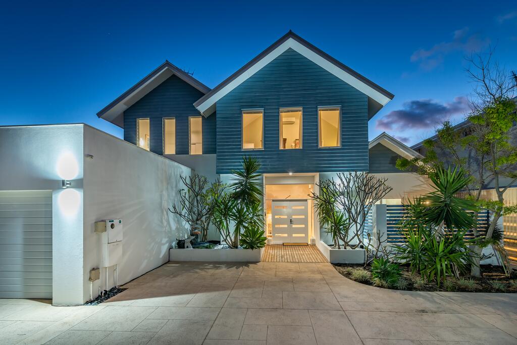 Burns Beach WA Australian Directory