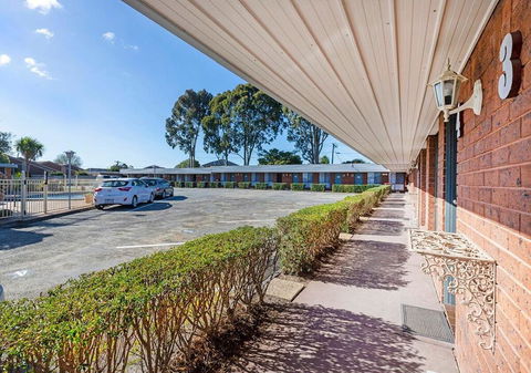 Burwood East Motel - Australian Directory 1