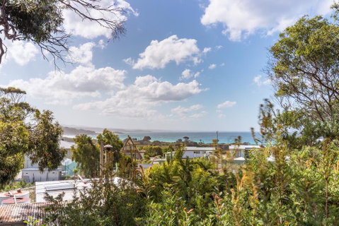 Bush Hideaway By The Beach - Australian Directory 0