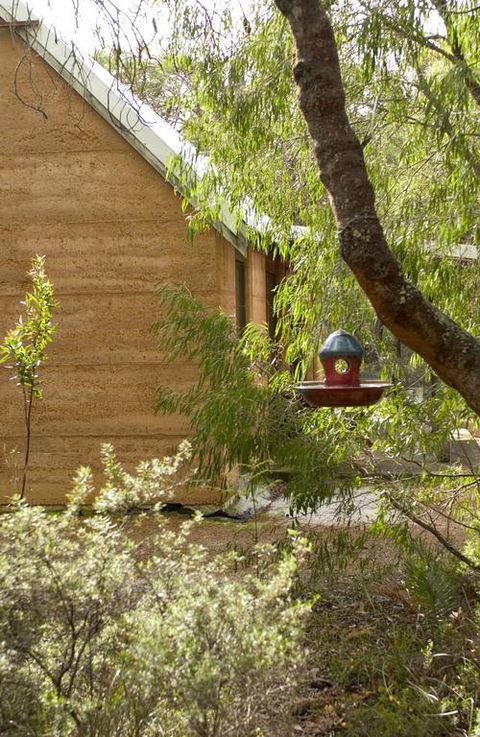 Bussells Bushland Cottages - Australian Directory 3