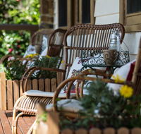 Buttercup Hill - Australian Directory
